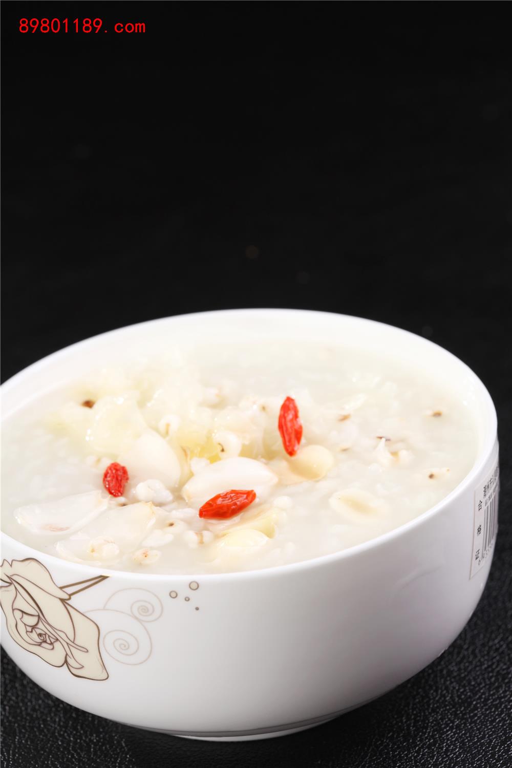 煮米银耳莲子